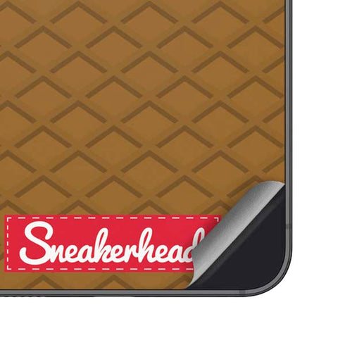 Sneakerhead Gold Pattern Galaxy S25 Skin