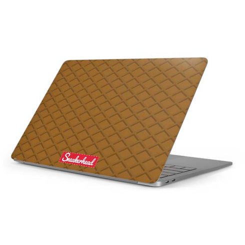 Sneakerhead Gold Pattern Apple MacBook Pro 16-inch Skin