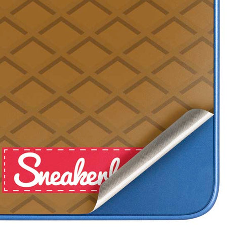 Sneakerhead Gold Pattern Moto G Play 4G (2024) Skin