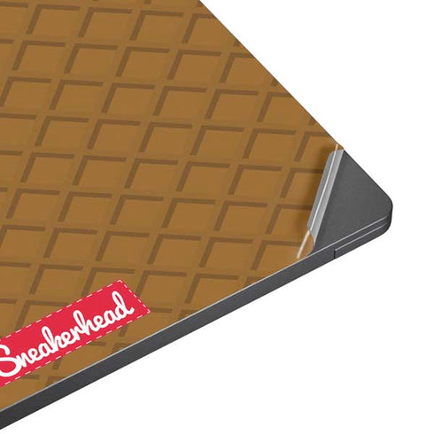 Sneakerhead Gold Pattern Surface Laptop 7 13.8in Skin