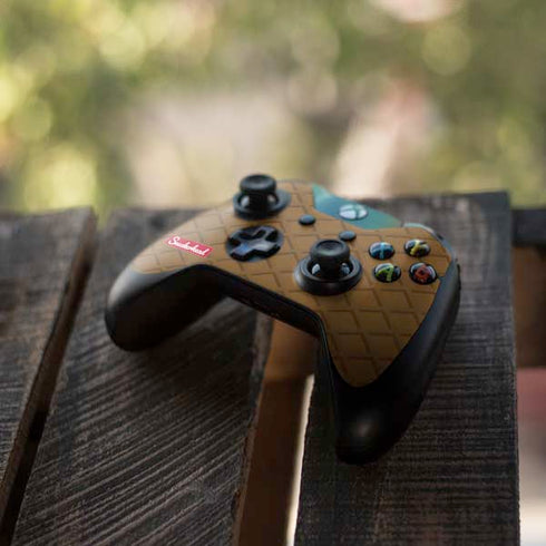 Sneakerhead Gold Pattern Xbox One Controller Skin