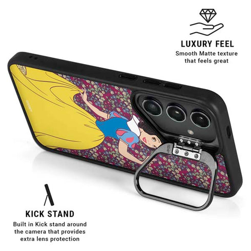 Disney Snow White Character with Floral Pattern Galaxy S24 Plus Kickstand Case