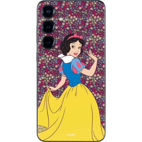 Disney Snow White Character with Floral Pattern Galaxy S24 Skin