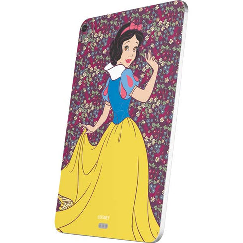 Disney Snow White Character with Floral Pattern iPad Pro 13in M4 (2024) Skin