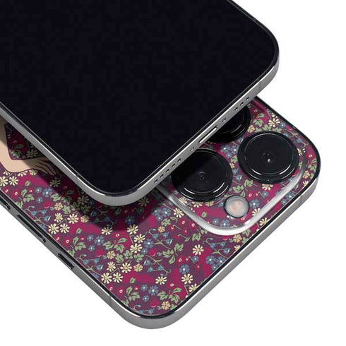 Disney Snow White Character with Floral Pattern iPhone 16 Pro Skin
