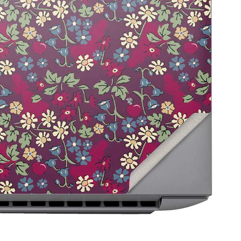 Disney Snow White Character with Floral Pattern HP ZBook Fury 16 G10 Skin