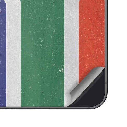 South Africa Flag Distressed Galaxy S25 Skin