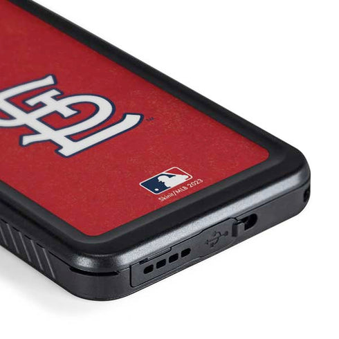 MLB St. Louis Cardinals - Solid Distressed Galaxy S24 Waterproof Case