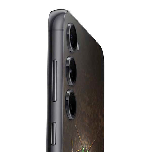 Steampunk Bee by Brigid Ashwood Galaxy S25 Skin