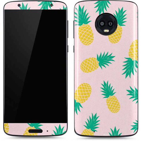 Summer Pineapples Moto G6 Skin