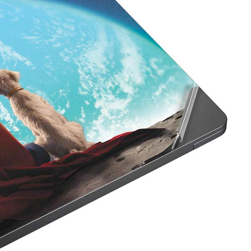 Superman 2025 Superman & Krypto watch the Earth Surface Laptop 7 13.8in Skin