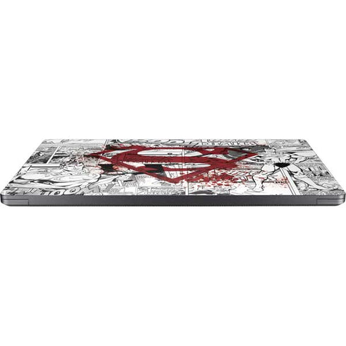 DC Comics Superman Comic Pattern Logo in Red Surface Laptop 7 15in Skin