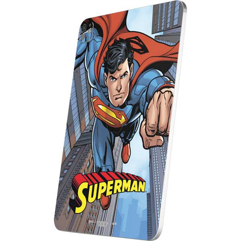 DC Comics Superman Flying Pose iPad Pro 13in M4 (2024) Skin