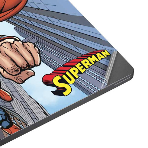 DC Comics Superman Flying Pose Surface Laptop 7 15in Skin