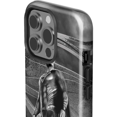 The Justice League (2017) Superman Poster iPhone 15 Pro Impact Case