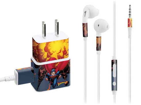 DC Comics Superman Action Flying Pose Phone Charger Skin