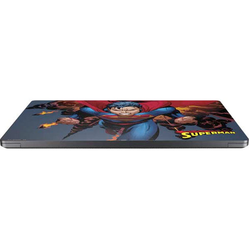 DC Comics Superman Action Flying Pose Surface Laptop 7 15in Skin