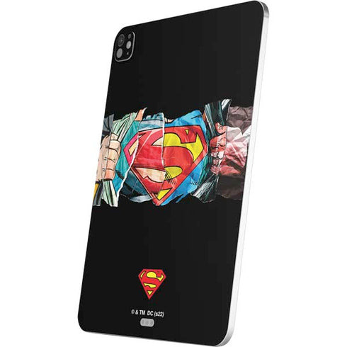 DC Comics Superman Shield iPad Pro 13in M4 (2024) Skin