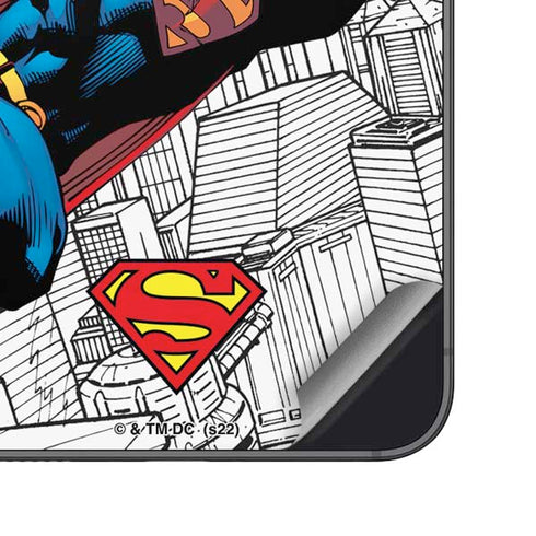 DC Comics Superman Super Speed Flying Over City Galaxy S24 Plus Skin
