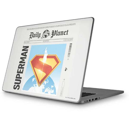 Superman 2025 Daily Planet Superman Cover Apple MacBook Pro 17-inch Skin
