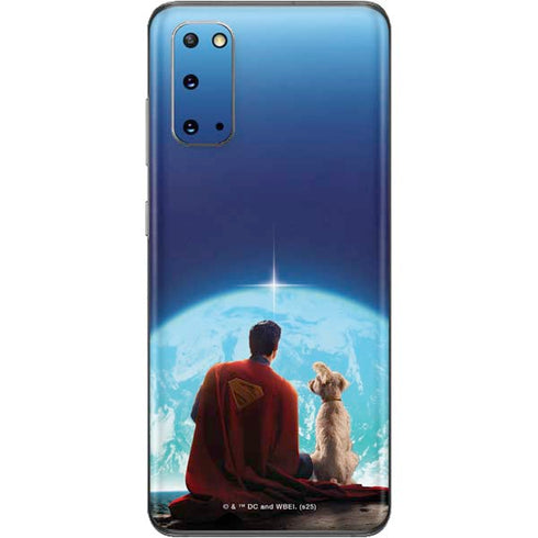 Superman 2025 Superman & Krypto watch the Earth Galaxy S20 Skin