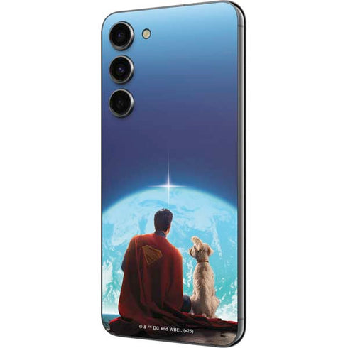 Superman 2025 Superman & Krypto watch the Earth Galaxy S23 FE Skin