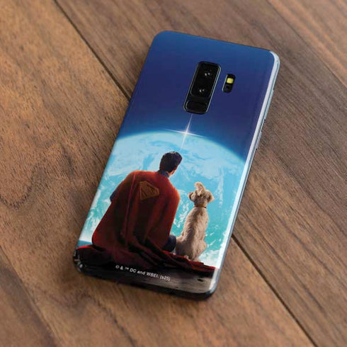 Superman 2025 Superman & Krypto watch the Earth Galaxy S9 Plus Skin