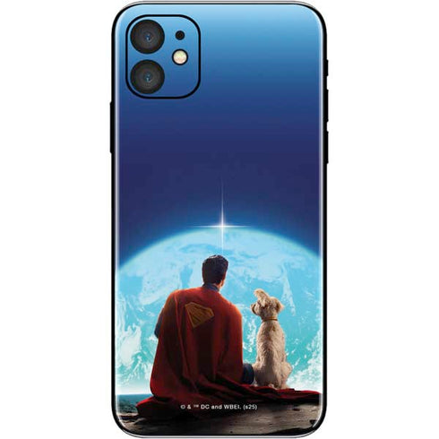 Superman 2025 Superman & Krypto watch the Earth iPhone 11 Skin