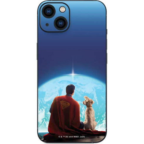 Superman 2025 Superman & Krypto watch the Earth iPhone 15 Plus Skin