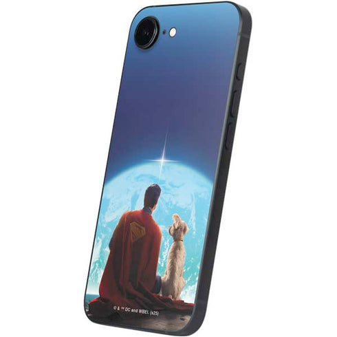 Superman 2025 Superman & Krypto watch the Earth iPhone 16e Skin