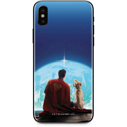 Superman 2025 Superman & Krypto watch the Earth iPhone X Skin