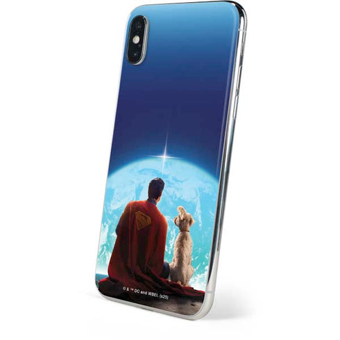 Superman 2025 Superman & Krypto watch the Earth iPhone XS Skin