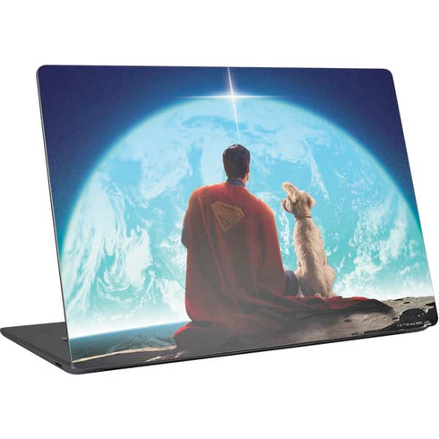Superman 2025 Superman & Krypto watch the Earth Surface Laptop 4 15in Skin