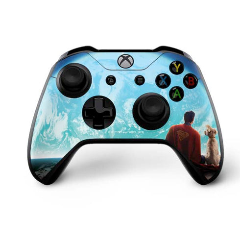 Superman 2025 Superman & Krypto watch the Earth Xbox One X Bundle Skin