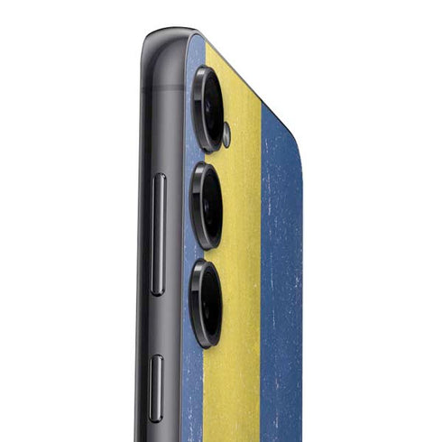 Sweden Flag Distressed Galaxy S25 Skin