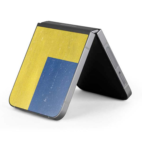 Sweden Flag Distressed Galaxy Z Flip6 Skin