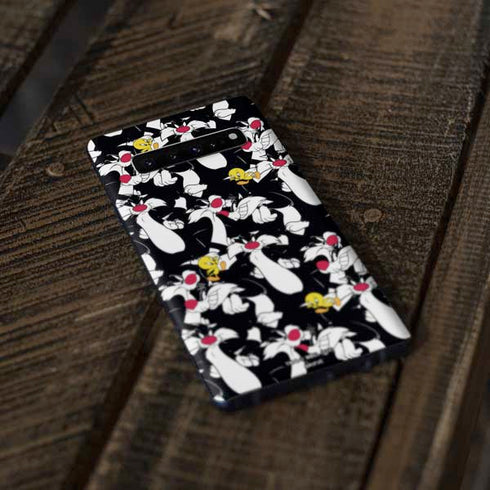 Looney Tunes Sylvester and Tweety Super Sized Galaxy S10 Skin
