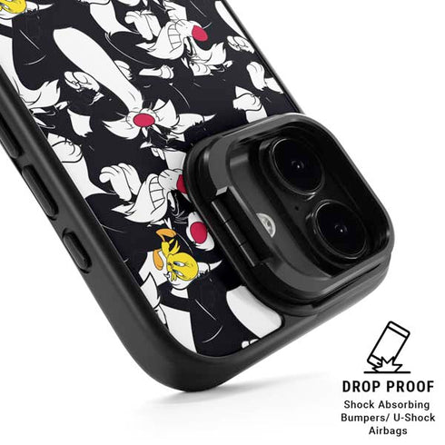 Looney Tunes Sylvester and Tweety Super Sized iPhone 17 Kickstand Case