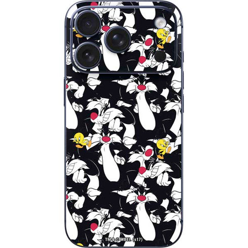 Looney Tunes Sylvester and Tweety Super Sized iPhone 17 Pro Max Skin
