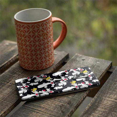 Looney Tunes Sylvester and Tweety Super Sized OnePlus 7 Pro Skin