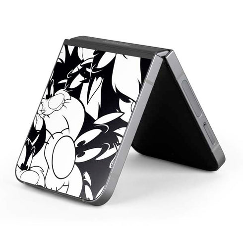 Looney Tunes Sylvester Super Sized Pattern Galaxy Z Flip6 Skin