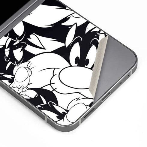 Looney Tunes Sylvester Super Sized Pattern Galaxy Z Flip6 Skin