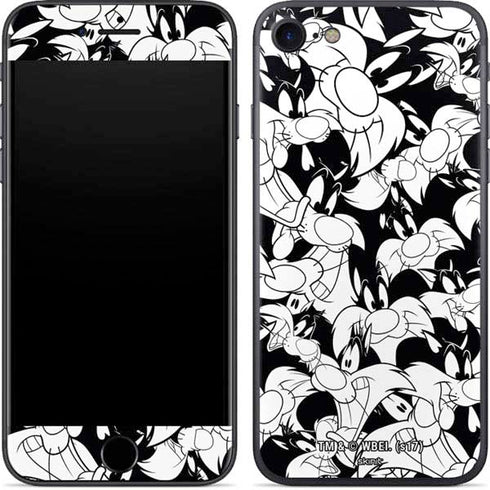 Looney Tunes Sylvester Super Sized Pattern iPhone 7 Skin