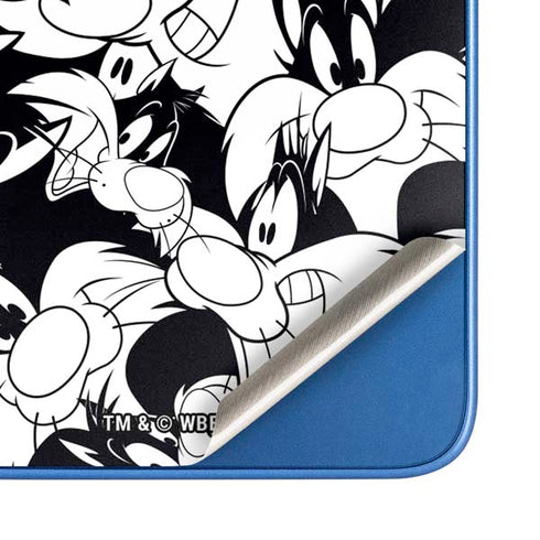 Looney Tunes Sylvester Super Sized Pattern Moto G Play 4G (2024) Skin