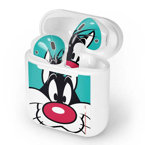 Looney Tunes Sylvester Zoomed In Apple AirPods Skin