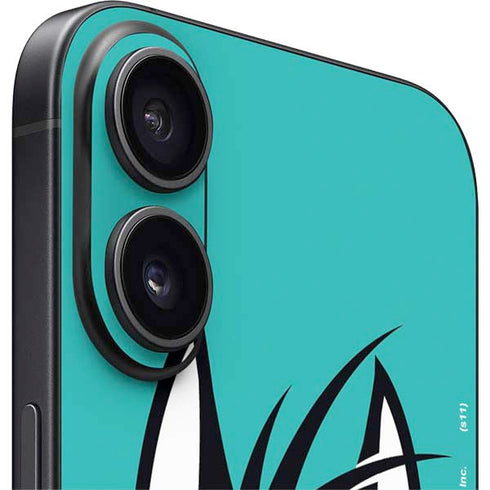 Looney Tunes Sylvester Zoomed In iPhone 16 Skin