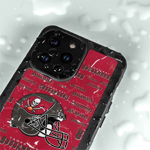NFL Tampa Bay Buccaneers - Blast iPhone 15 Pro Waterproof Case