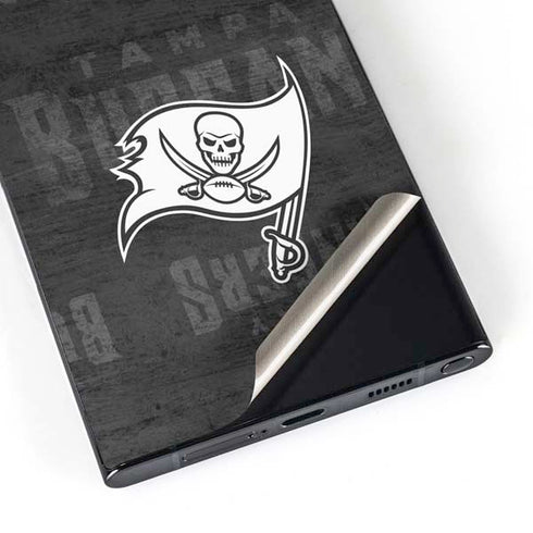 NFL Tampa Bay Buccaneers Black & White Galaxy S24 Ultra Skin