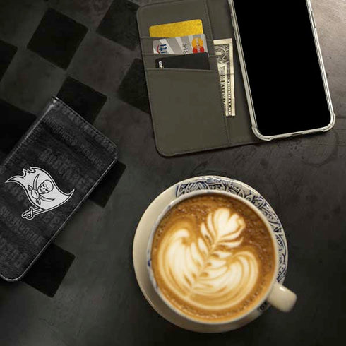 NFL Tampa Bay Buccaneers Black & White iPhone 15 Plus Folio Case