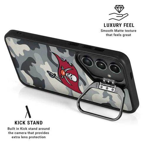 NFL Tampa Bay Buccaneers Camo Galaxy S25 Ultra Kickstand Case